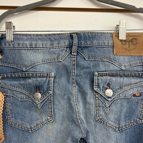 BootHeel Trading Company By Sheryl Crowe Memphis Jeans - Size 27/32 - Picture 4 of 16